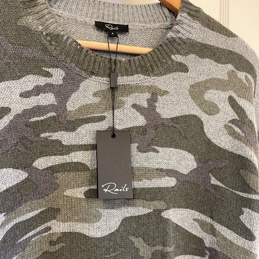 Rails NWT Juno Sweater Size Small | Camo Print - Picture 9 of 10